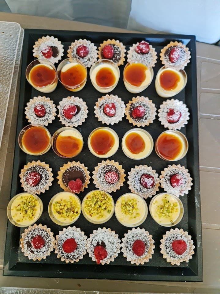 Tartelettes aux amandes avec pancacotta caramal
